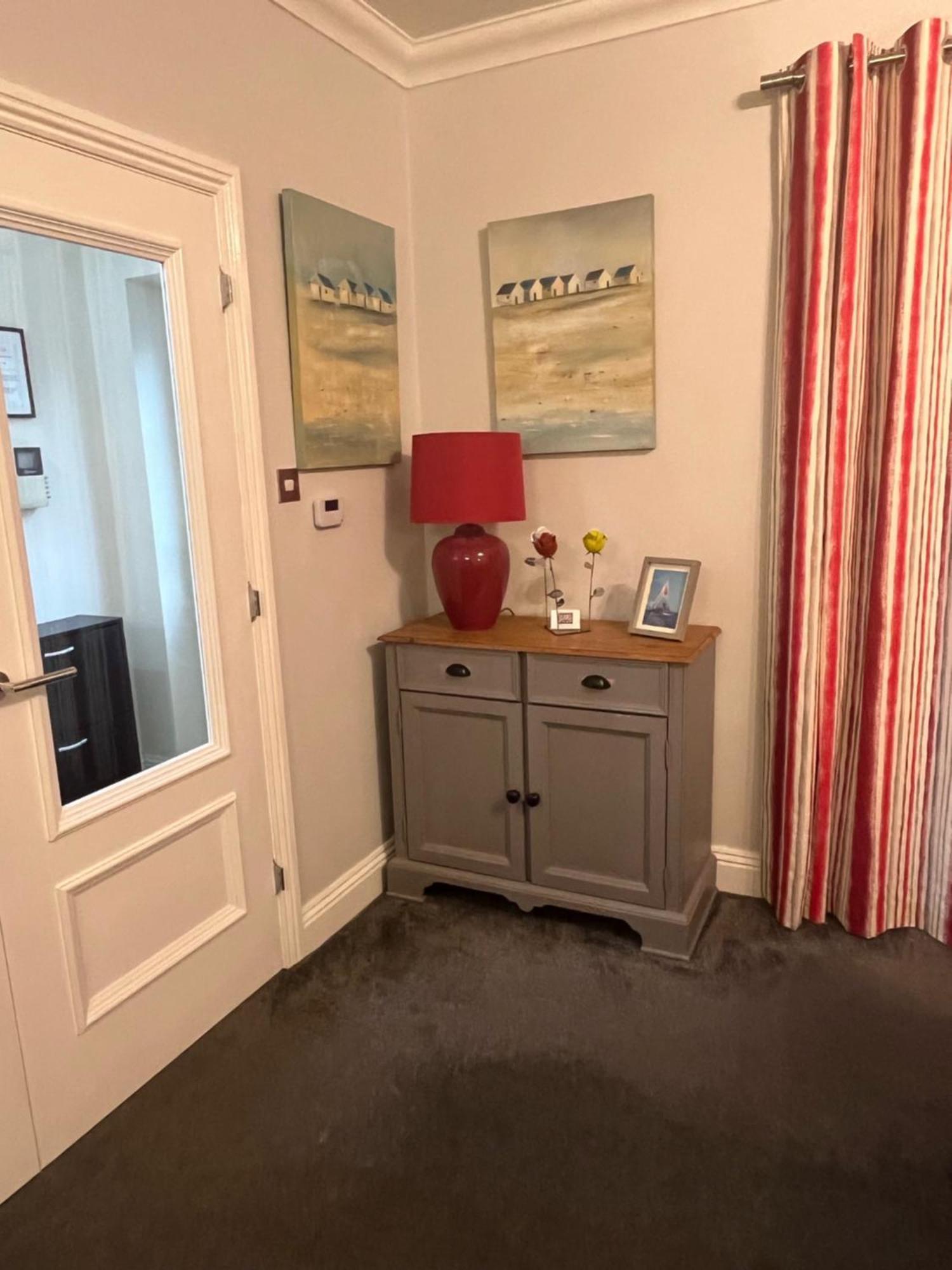 Rockmount Court Apartment *